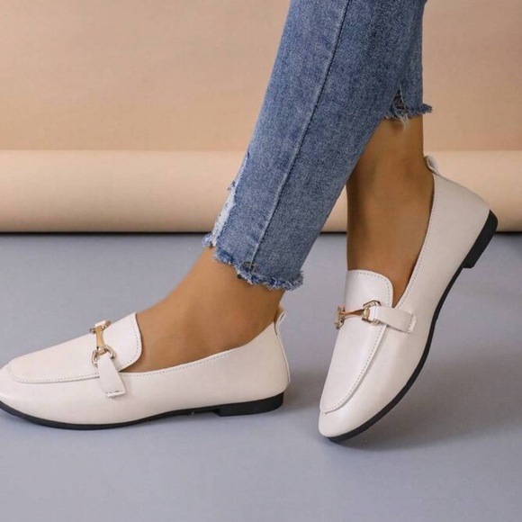Elegant White Loafers  for Women - Picture 7 of 7
